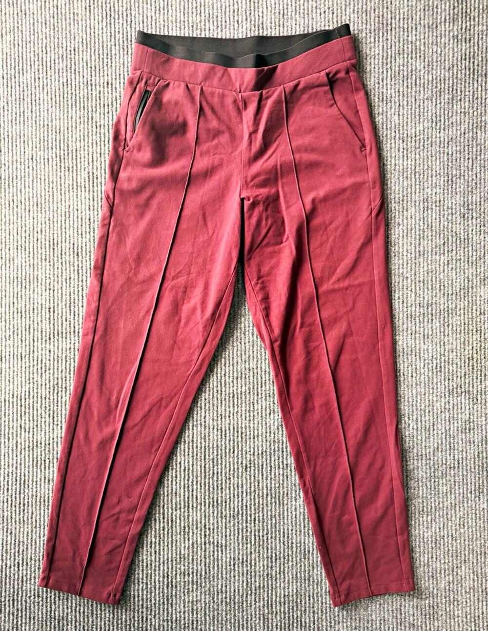 Athleta Venice Pintuck Pant XS Antique Burgundy Maroon Tapered Ankle Stretch